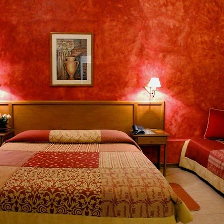 Hotel Bristol Ασουνσιόν Εξωτερικό φωτογραφία