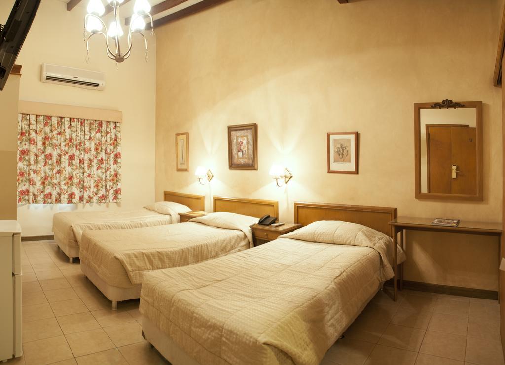Hotel Bristol Ασουνσιόν Εξωτερικό φωτογραφία