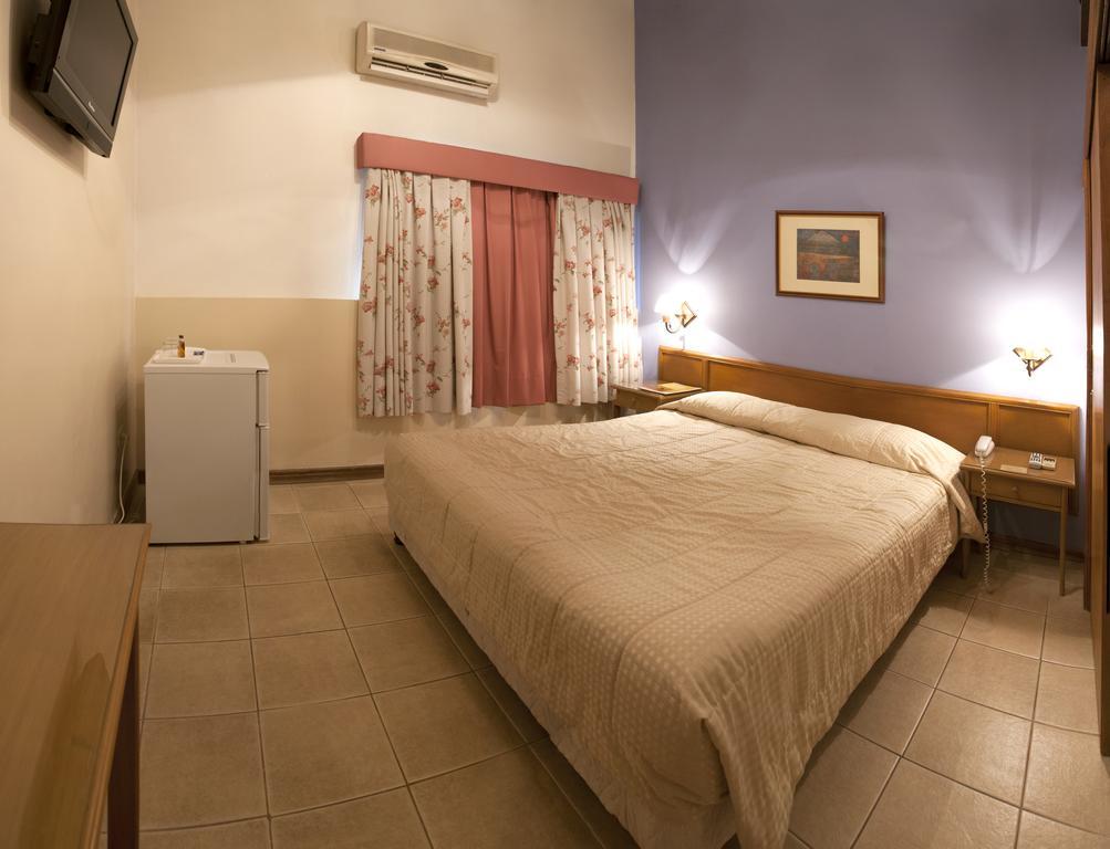 Hotel Bristol Ασουνσιόν Εξωτερικό φωτογραφία
