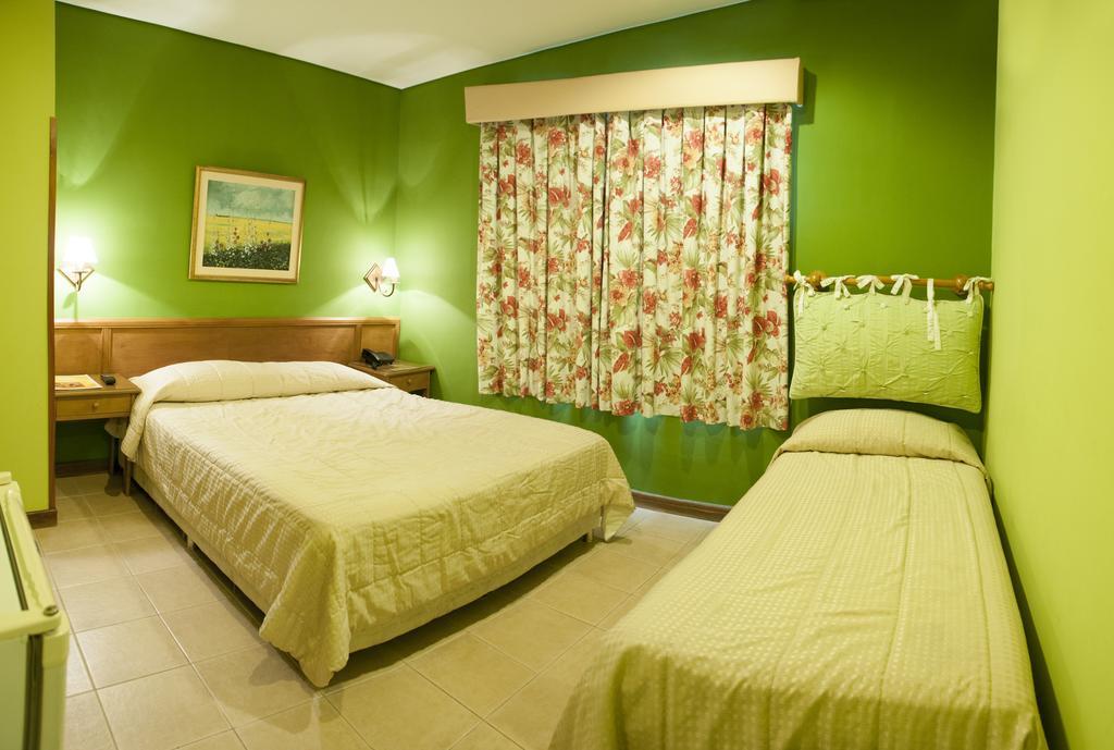 Hotel Bristol Ασουνσιόν Δωμάτιο φωτογραφία