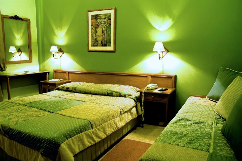 Hotel Bristol Ασουνσιόν Δωμάτιο φωτογραφία
