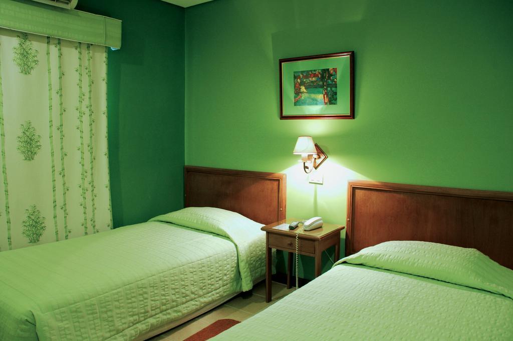 Hotel Bristol Ασουνσιόν Εξωτερικό φωτογραφία